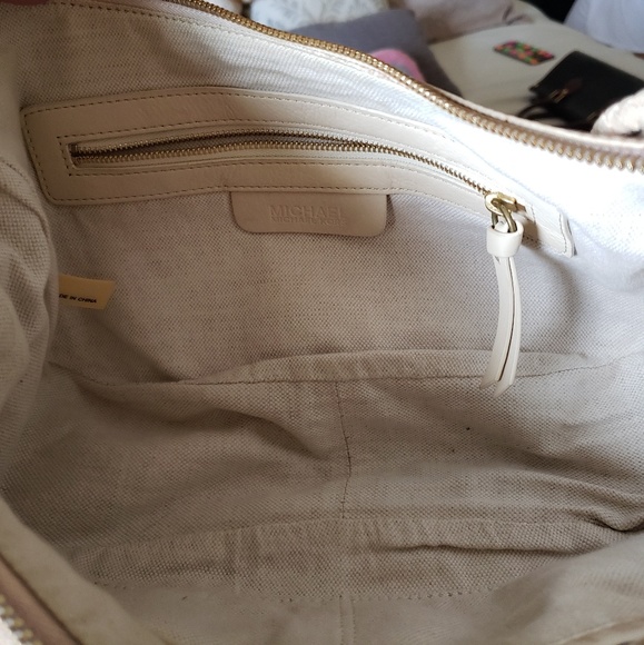 Authentic Michael Kors - Picture 3 of 4